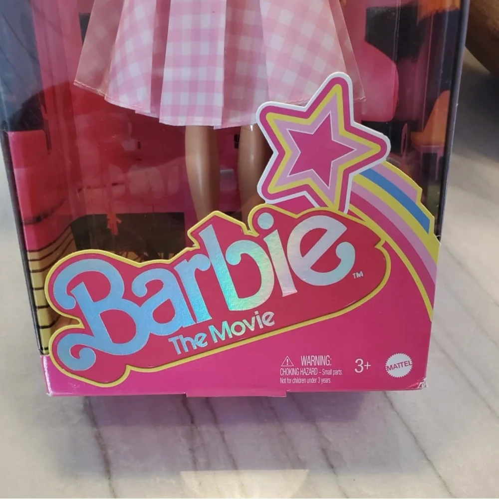 Barbie The Movie: Margot Robbie in Pink Gingham Dress - Collectible Doll New